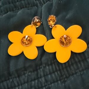 Betsey Johnson Easter Theme Yellow Flower Earrings Like New